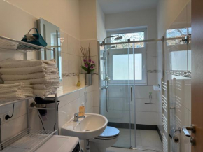 3 room apartment center east